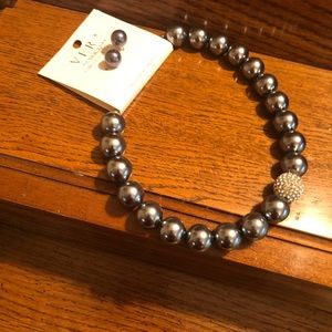 Necklace w post earrings